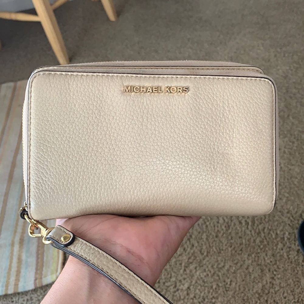 Beige Michael Kors wristlet